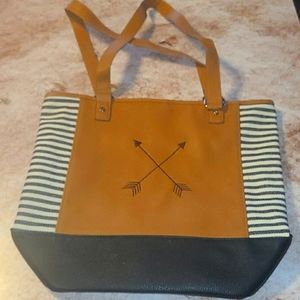 Thirty-one shoulder purse